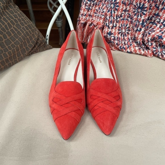 Cole Haan Suede Point Toe Block Heel Pumps in Red Size 5.5 - Picture 4 of 8